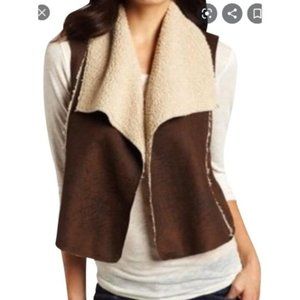 C&C CALIFORNIA shearling vest